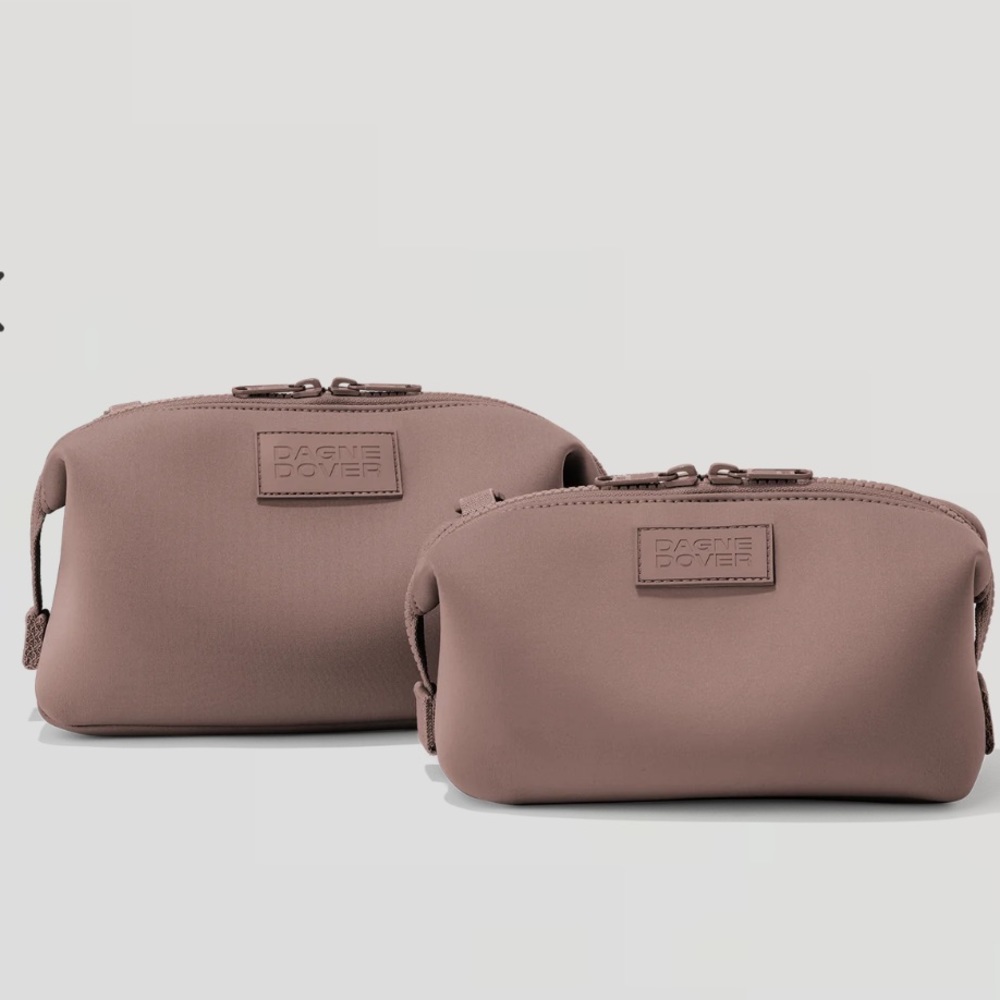 SET of Hunter toiletry bags